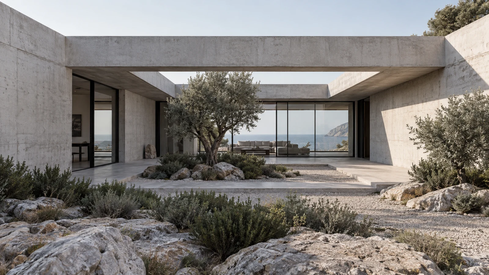 Villa Cassis, patio et façade arrière